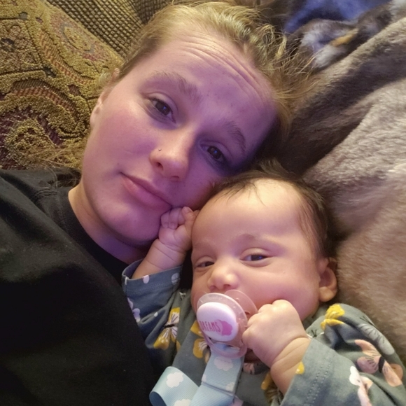 Meet your Poshers, Grabbiee!!! - Picture 6 of 14